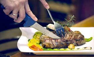Steaks sind neben Speisen vom Balkan und vegetarischen Gerichten die Spezialitäten im Restaurant Memic. - Nicole Donath