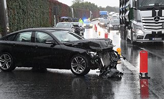 Die Strecke zwischen Herzebrock-Clarholz und Rheda war ab acht Uhr etwa 45 Minuten lang in Fahrtrichtung Hannover voll gesperrt. - Andreas Eickhoff