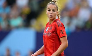 Giulia Gwinn hat im Spiel bei eintracht Frankfurt einen Zahn verloren. - Robert Michael/dpa