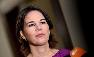 Bundesaußenministerin Annalena Baerbock nimmt auf Bali am G20-Treffen teil. - Foto: Britta Pedersen/dpa