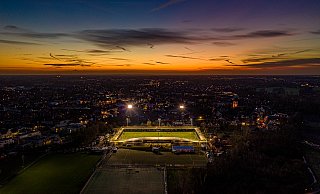 Der Abendhimmel über der Sportclubarena des SC Verl. - Mirko Heilmann