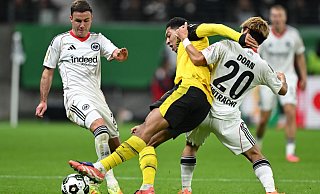 Eintracht Frankfurt und Borussia Dortmund lieferten sich einen packenden Pokal-Kampf. - Arne Dedert/dpa