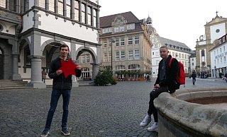 Timo Deutschmann und Jan Köpke wollen die Paderborner auf digitalem Weg zusammenbringen. - Benedikt Riemer