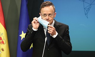 «Wie es scheint, beschäftigt die UEFA wohlbekannte Zuseher-Spitzel nach Vorbild der (kommunistischen) Betriebskampfgruppen», schreibt Peter Szijjarto auf Facebook. - Foto: Eduardo Parra/EUROPA PRESS/dpa