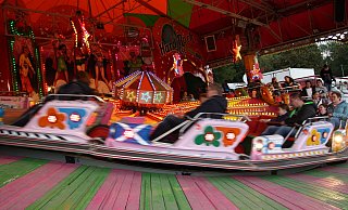 Der Musikexpress gehört auch in diesem Jahr wieder zu den beliebtesten Fahrgeschäften auf dem Festplatz. - Anthea Moschner