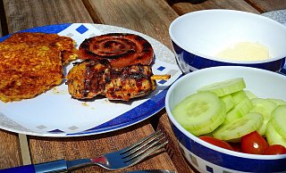 Speisen vom Grill liegen im Trend - das möchte sich jetzt auch der Gütersloher Küchengerätehersteller zu Nutze machen. - Pixabay