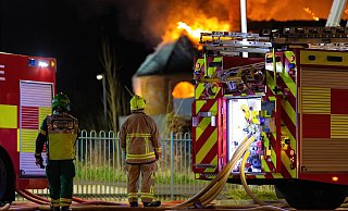 Zu zwei Bränden an Häusern musste die Feuerwehr in Halle im Kreis Gütersloh ausrücken. - Pixabay/Symbolfoto