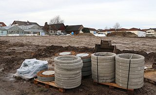 In dem neuen Baugebiet in Westerenger stehen die Erschließungsarbeiten an. - Ekkehard Wind
