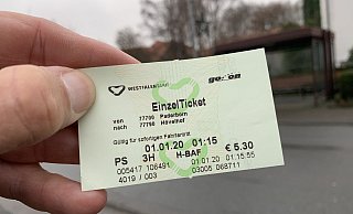 5,30 Euro kostete die Fahrt mit dem Nachtbus von Schloß Neuhaus nach Hövelhof.  - Jens Reddeker