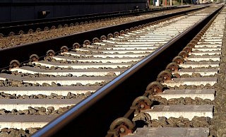 Die Bahn Richtung Endstation Stieghorst als der Stadtbahnfahrer die Gefahrt erkannte. - Pexels