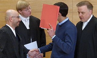 Der Angeklagte wird von zwei Verteidigern vertreten. Sie wollen wohl auf Freispruch plädieren. MT-Archivfoto: - Ilja Regier