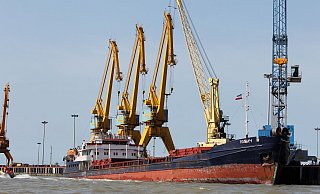 Betroffen von den neuen EU-Sanktionen: Der Hafen von Ansali. (Archivbild) - picture alliance / dpa
