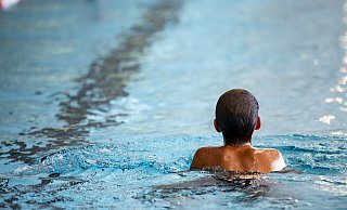 Die KI erfasst die Bewegungsmuster aller Schwimmerinnen und Schwimmer. Künftig soll sie auch in Paderborn zum Einsatz kommen. - Fabian Sommer