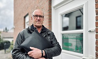 Axel Upmann ist Beiratsvorsitzender einer WEG in der Nobelstraße und häufig zu Gast bei der neuen Hausverwalterin Anja Euskirchen, denn es gibt viel aufzuarbeiten. - Stefan Becker