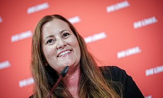 Janine Wissler ist Bundesvorsitzende der Partei Die Linke und hat kürzlich das Wahlprogramm zur Europawahl vorgestellt. - Kay Nietfeld/dpa