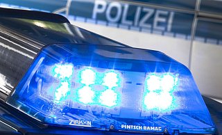 Wegen des Singens eines rassistischen Texts zum Partylied «L\\\'amour toujours» von Gigi D\\\'Agostino hat die Staatsanwaltschaft zwei Jugendliche angeklagt. (Symbolfoto) - Friso Gentsch/dpa