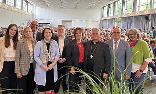 Rednerinnen und Redner beim Tag des Landvolkes Rieke Schröder (v. l.), Theresa Rieke, Stephan Kreye, Barbara Leufgen, Hagen Salmen, Steffi Neu, Udo Markus Bentz, Hubertus Beringmeier und Cornelia Langreck. - Verena Freiberg