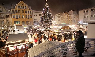 Ob es nun schneit oder nicht - der Herforder Weihnachtsmarkt wird wohl im Jahr der Corona-Pandemie anders aussehen müssen, als in der Vergangenheit. - Frank-Michael Kiel-Steinkamp