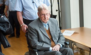 Der ehemalige SS-Wachmann Reinhold Hanning wurde vom Landgericht Detmold zu fünf Jahren Haft verurteilt. - dpa