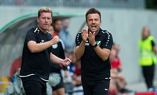 Erfolgsorientiertes Duo: Die jüngsten Erfolge des SV Rödinghausen trugen maßgeblich die Handschrift von Co-Trainer Sebastian Block (l.) und Chefcoach Enrico Maaßen. - Noah Wedel