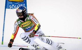 Emma Aicher gewann in der vorigen Saison ihre ersten Weltcup-Rennen. - Jean-Christophe Bott/KEYSTONE/dpa