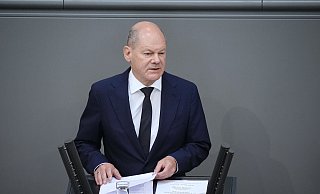 Bundeskanzler Olaf Scholz gibt im Bundestag eine Regierungserklärung ab. - Kay Nietfeld/dpa