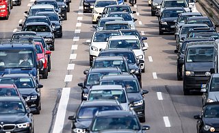 Wer an die Nordsee will, sollte sich auf Staus einstellen. - picture alliance/dpa
