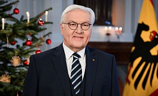 Bundespräsident Steinmeier wirbt zu Weihnachten für den Zusammenhalt in der Gesellschaft - Annegret Hilse/Reuters/Pool/dpa