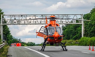 Rettungshubschrauber Christoph 13 ist auf der A2 bei Bielefeld im Einsatz. - Archivbild: Paul Brinkmann