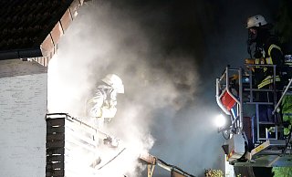 Nach dem zerstörerischen Brand an der Oldentruper Straße in Bielefeld hat die Kripo jetzt den Mindestschaden beziffert. - Paul Brinkmann