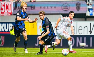SCP-Verteidiger Calvin Brackelmann (M.), hier im Spiel gegen Düsseldorf, dürfte am Samstag gegen Kaiserslautern in die Paderborner Startelf zurückkehren. - Besim Mazhiqi