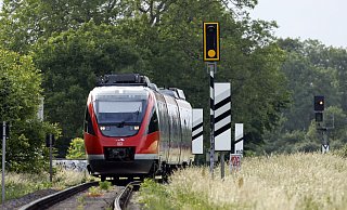 Die Bahn kündigt diverse Baumaßnahmen an, das bedeutet, die Züge fallen aus und der Busersatzverkehr wird organisiert. - NWL