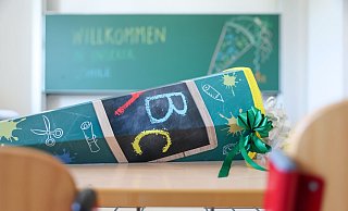 Angesichts deutlich steigender Kosten stellt die Einschulung immer mehr Familien vor finanzielle Herausforderungen: So ist die Lage im Kreis Höxter. - Jan Woitas/dpa Angesichts deutlich steigender Kosten stellt die Einschulung immer mehr Familien vor finanzielle Herausforderungen: So ist die Lage im Kreis Höxter. - Jan Woitas/dpa