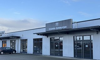 Tom Tailor hat das Outlet im Kreis Gütersloh bereits vergangenes Jahr verlassen. Auch Pierre Cardin ist inzwischen ausgezogen. - Frank Jasper