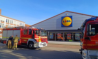 Die Einsatzkräfte der Bünder Feuerwehr hatten den Brand schnell unter Kontrolle. - Sven Hauhart