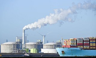 Ein vollständiges Importverbot von Flüssigerdgas (LNG) aus Russland soll schon 2027 in Kraft treten und damit ein Jahr früher als ursprünglich geplant. - Federico Gambarini/dpa