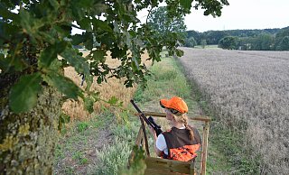 Eine Jägerin gab bei der Polizei an, im Mai von einem Unbekannten attackiert worden zu sein. - Symbolfoto: KaufmannDJV