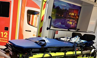 Der 50-Jährige war davon überzeugt, dass der Krankenwagen für ihn sei. - Symbolfoto: Peter Unger
