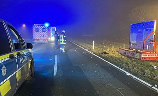 Die Trümmerteile lagen nach der schweren Kollision meterweit verstreut. - Thorsten Heß