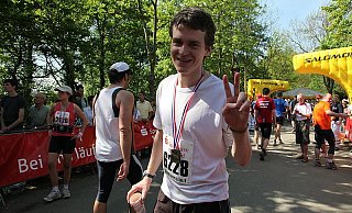Johannes Pöhlandt im Ziel. - FOTO: STEFAN GEROLD