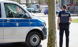 Insgesamt 25 Bußgeldverfahren wegen Corona-Verstöße strengte das Ordnungsamt Bielefeld inzwischen gegen Gewerbetreibende an. - Picture Alliance