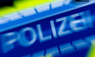 In Nienburg ist eine Frau Opfer eines Gewaltverbrechens geworden. Der Ex-Partner steht unter Mordverdacht. - Rolf Vennenbernd/dpa