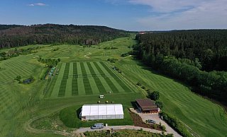 Fast alle DFB-Übungseinheiten finden auf einem Trainingsplatz unweit des Golf-Hotels Weimarer Land statt, der für die EM hergerichtet wurde. - Martin Schutt/dpa