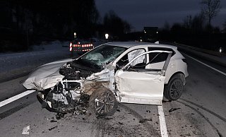 Der Nissan wurde völlig zerstört und war nicht mehr fahrbereit. - Polizei