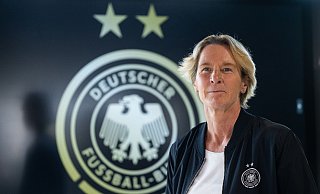 Will mit den DFB-Frauen bei der WM für Erfolgserlebnisse sorgen: Bundestrainerin Martina Voss-Tecklenburg. - Sebastian Christoph Gollnow/dpa