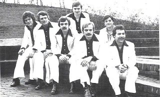 Die Selection-Band Ende der 1970er-Jahre: Josef Thiemann (3. v. r.) war ihr Gründer und Schlagzeuger. - Privat/Hans Saake