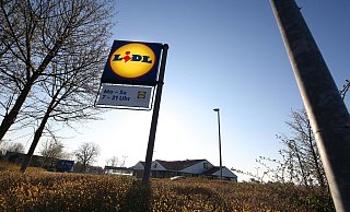 Nach dem versuchten Raubüberfall auf den Lidl-Markt in Spradow dauern die Ermittlungen der Polizei an. - Gerald Dunkel
