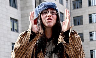 Ob Billie Eilish in Paris live auftritt, gaben die Organisatoren nicht bekannt. - Britta Pedersen/dpa