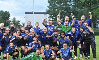 Die Fußballer des SC Wiedenbrück freuen sich über den Einzug in den DFB-Pokal. - Jens Dünhölter