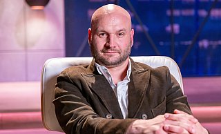 Christian Miele ist Teil der 18. Staffel der Vox-Gründershow "Die Höhle der Löwen". Er hat mit seinem Fonds unter anderem in Groupon, Bumble und Sonos investiert. - RTL / Bernd-Michael Maurer